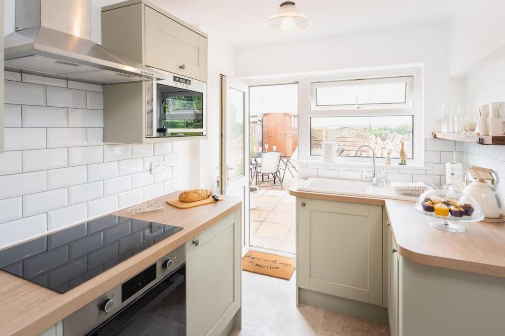 *Brand New* Olive Grove Cottage Торки Экстерьер фото